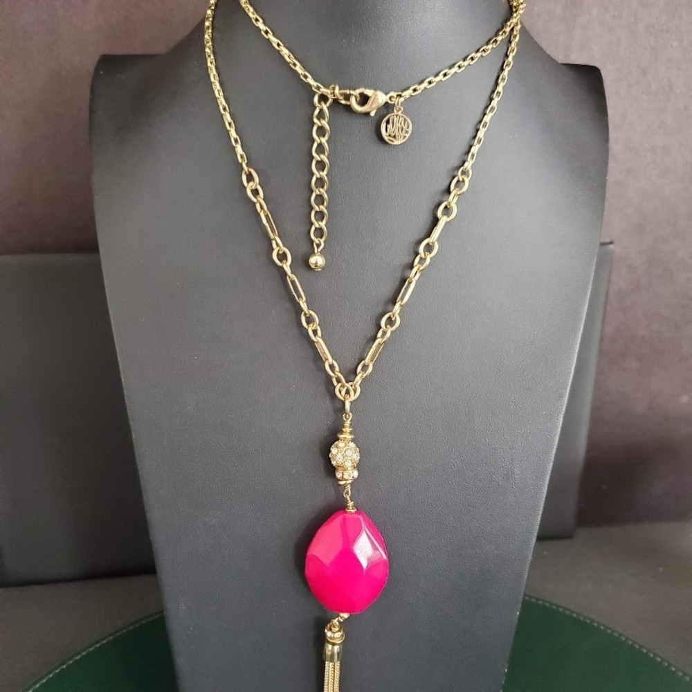 Lilly Pulitzer Gypset Gold Tone Hot Pink Faceted Stone Tassel Pendant Necklace
